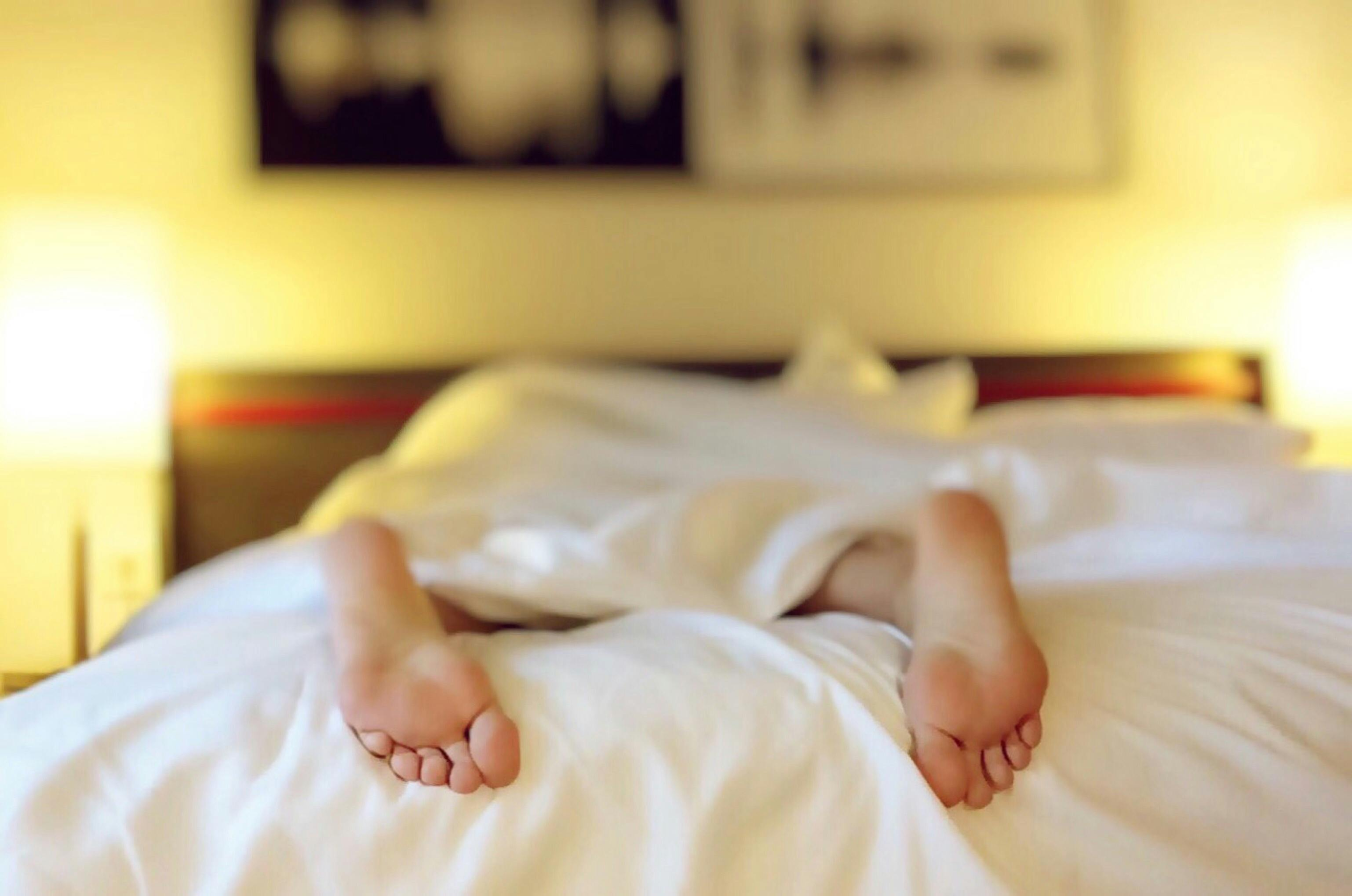 The Ultimate Guide: How To Score Your Mattress To Improve Sleep Quality (25 Key Factors)